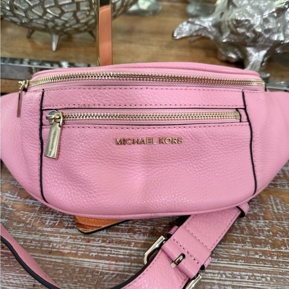 Michael Kors Bubble Gum Pink Leather 11” Fanny Pack. NWOT.